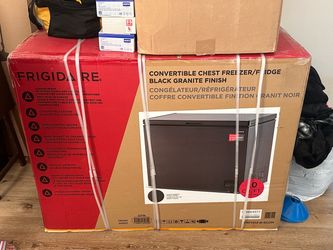 Convertible chest freezer/fridge Black