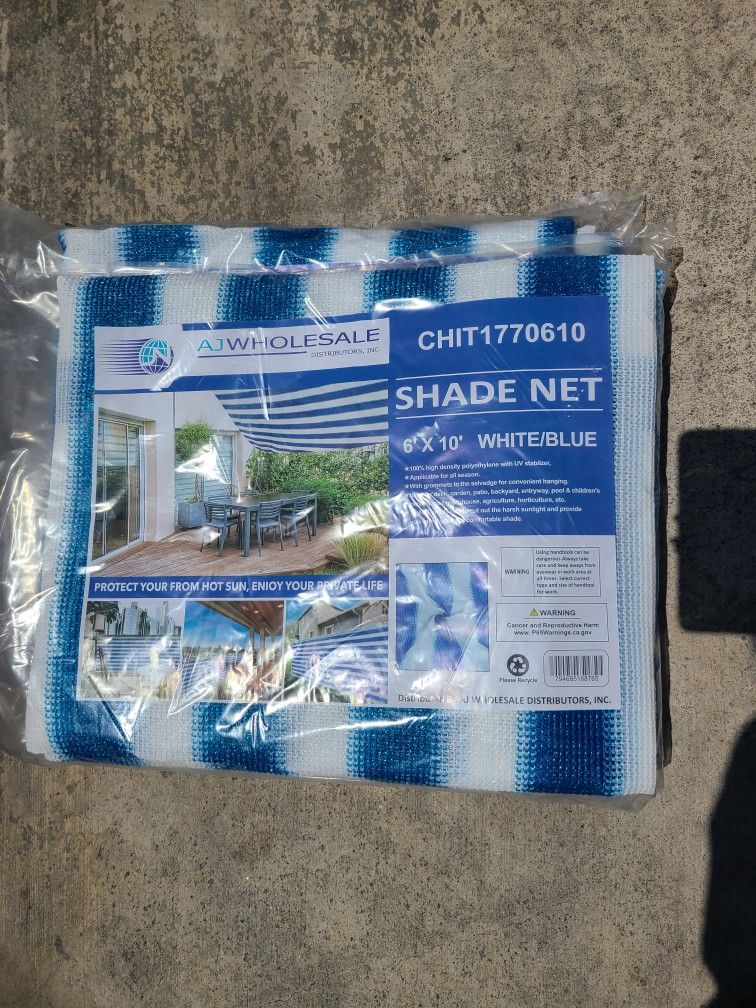 6ft × 10ft Shade Net In White/Blue