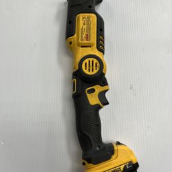 DEWALT DCS310 RECIPROCATING SAW IN GOOD WORKING CONDITION WITH BATTERY