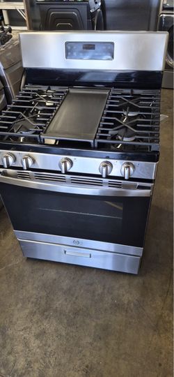 GE Gas Stove ( semi new)