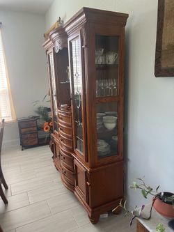 Solid Oak Traditional Dining Room Set – Table, 6 Chairs, China Cabinet & Buffet