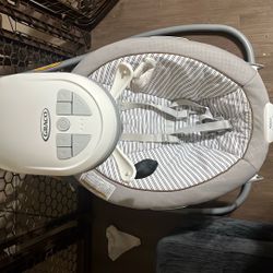 Baby Swing/bouncer 