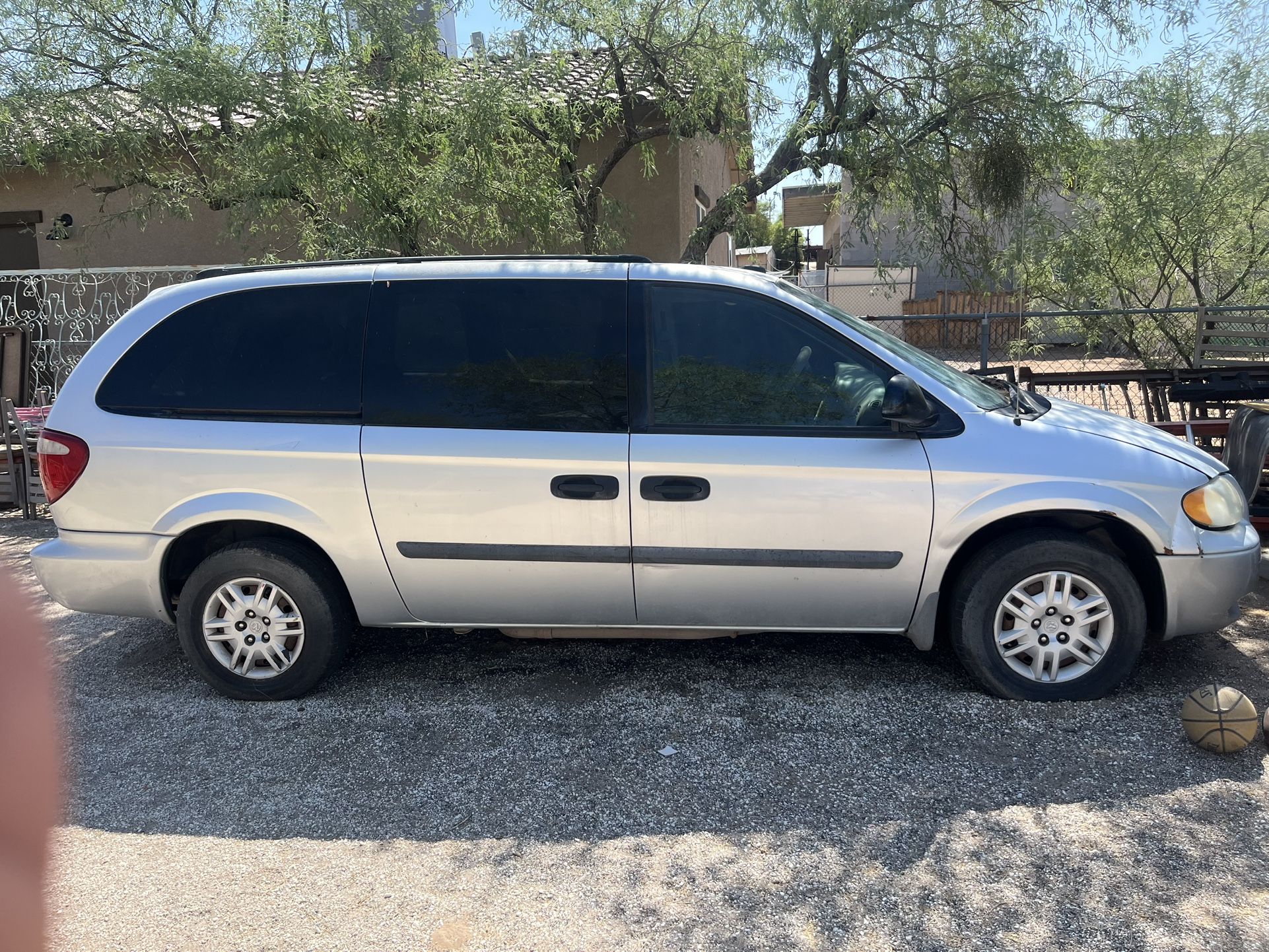 2005 Dodge Grand Caravan