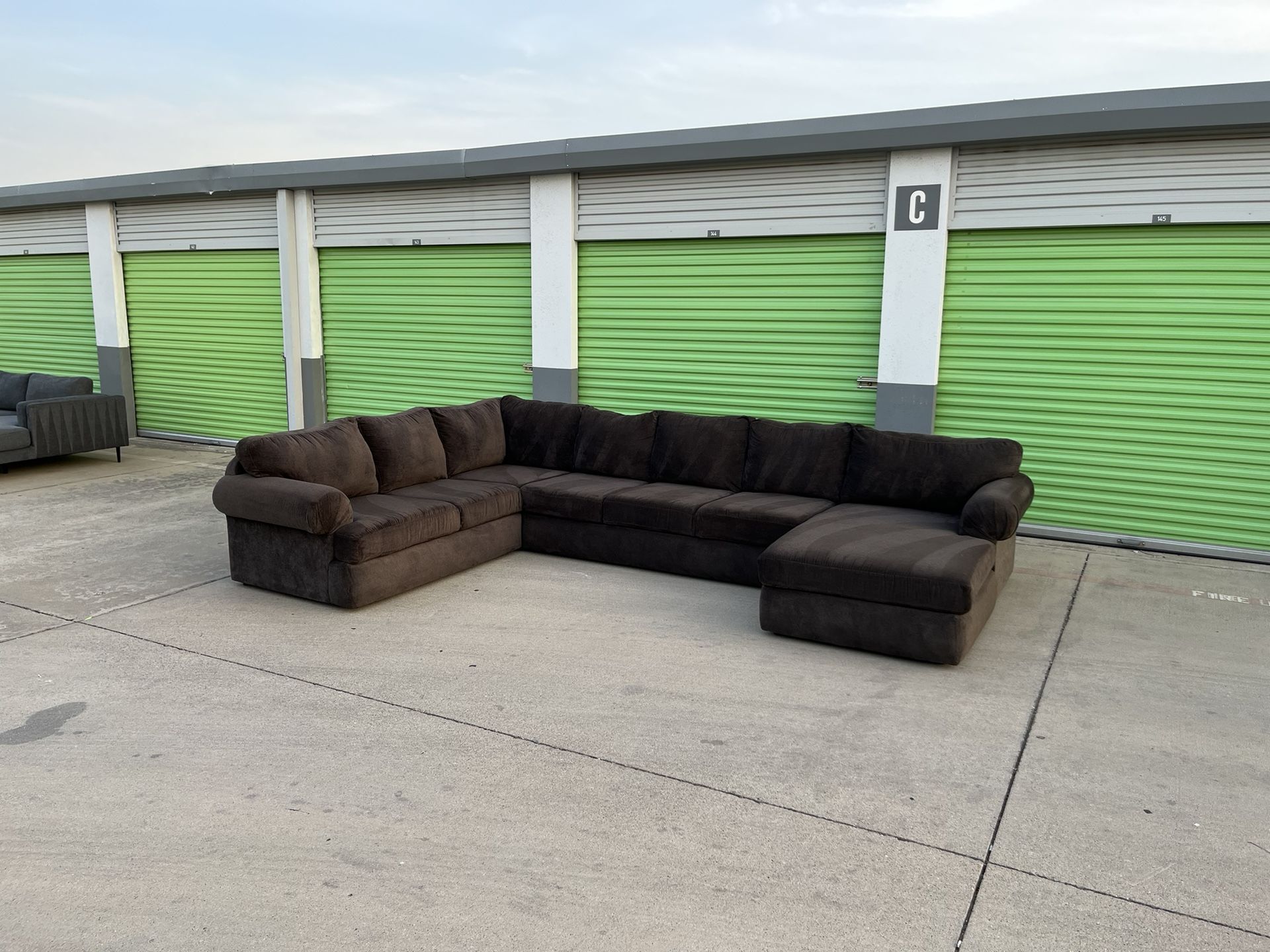 *Like New* Huge Dark Gray Sectional Couch from John Michael Design 🔥 (FREE DELIVERY!)