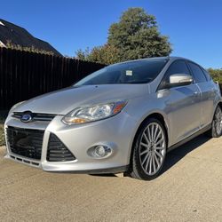 2012 FORD FOCUS SES