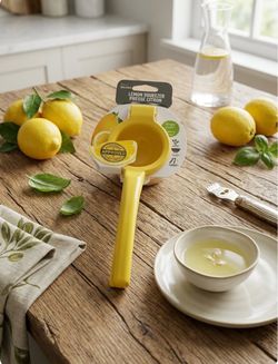 Ideal Kitchen Yellow Lemon Squeezer