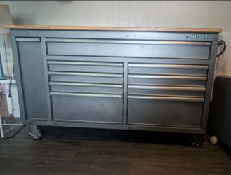Rolling Husky Tool Chest