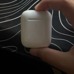 AirPods (2nd generation) 