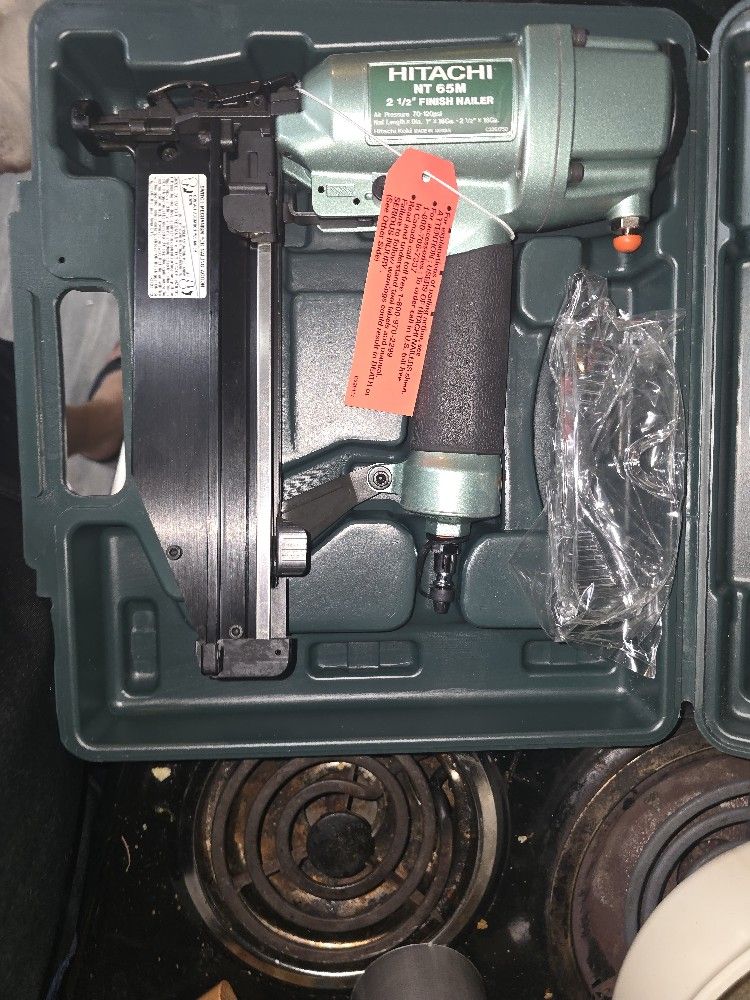 Nail Gun 16 Gauge 2 1/2 Hitachi