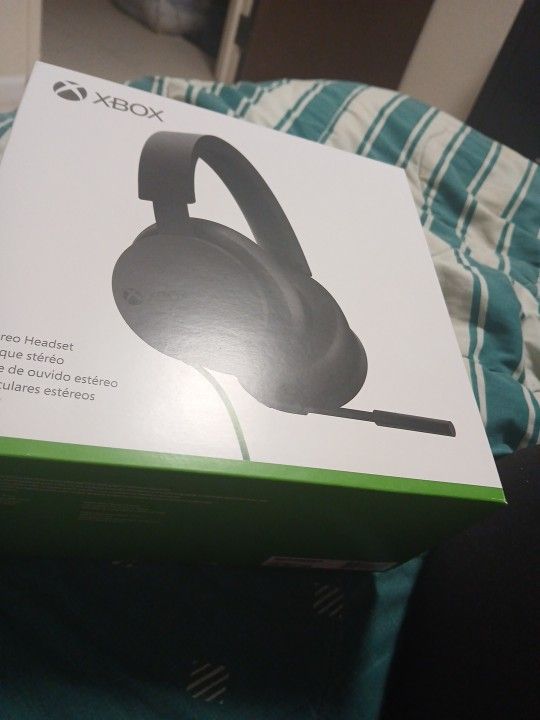 Xbox Headset And Controller
