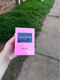 Valentino Donna Born In Roma