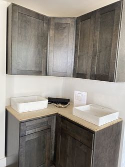 Cabinets Mocha Shaker