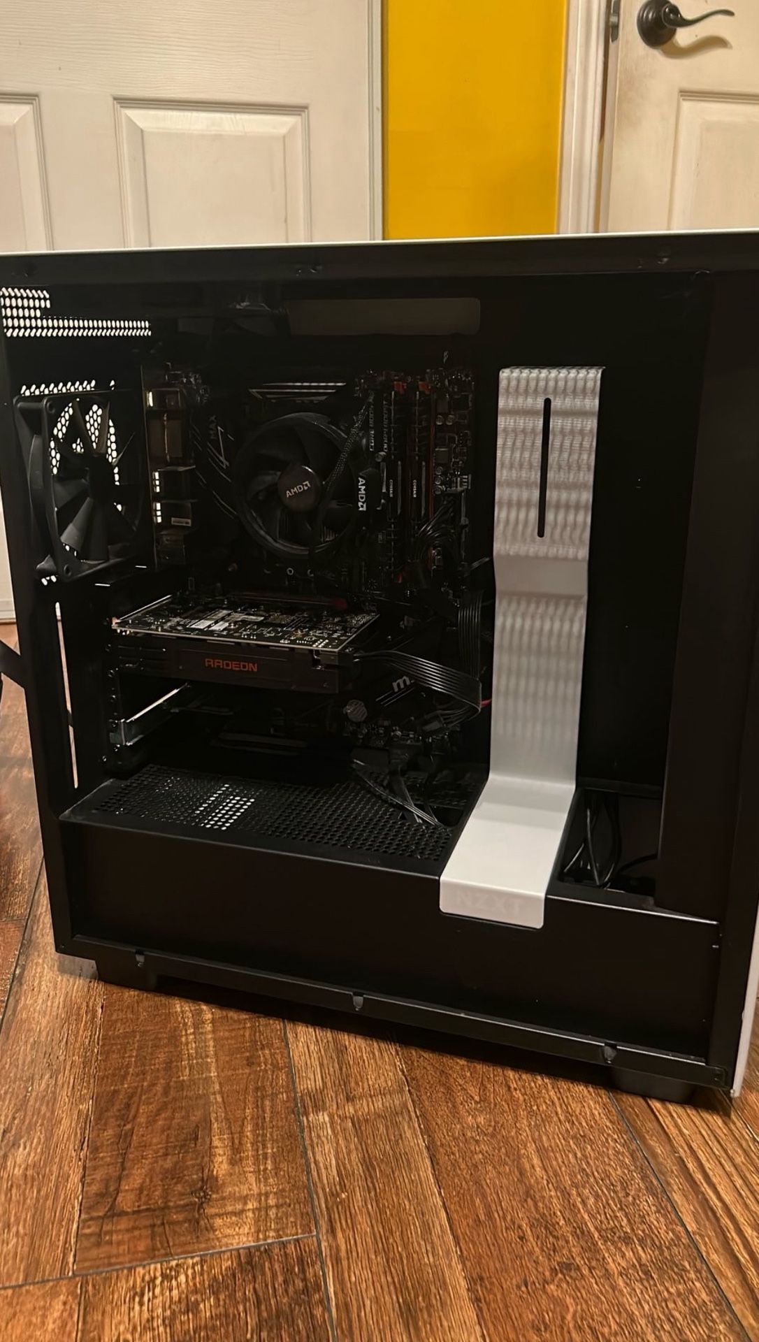 Powerful Gaming PC R5 3600 Rx 5500 16gb DDR4
