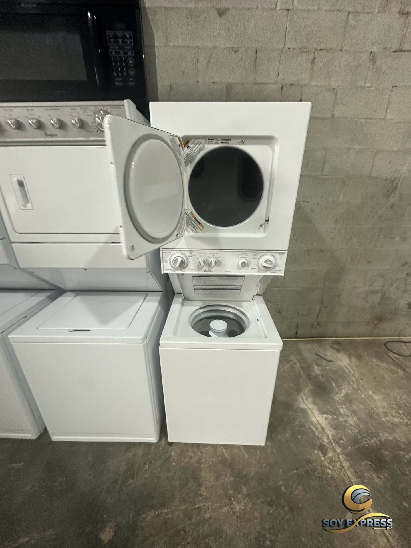 Kenmore Washer And Dryer Stacked Combo 24”W (#261)