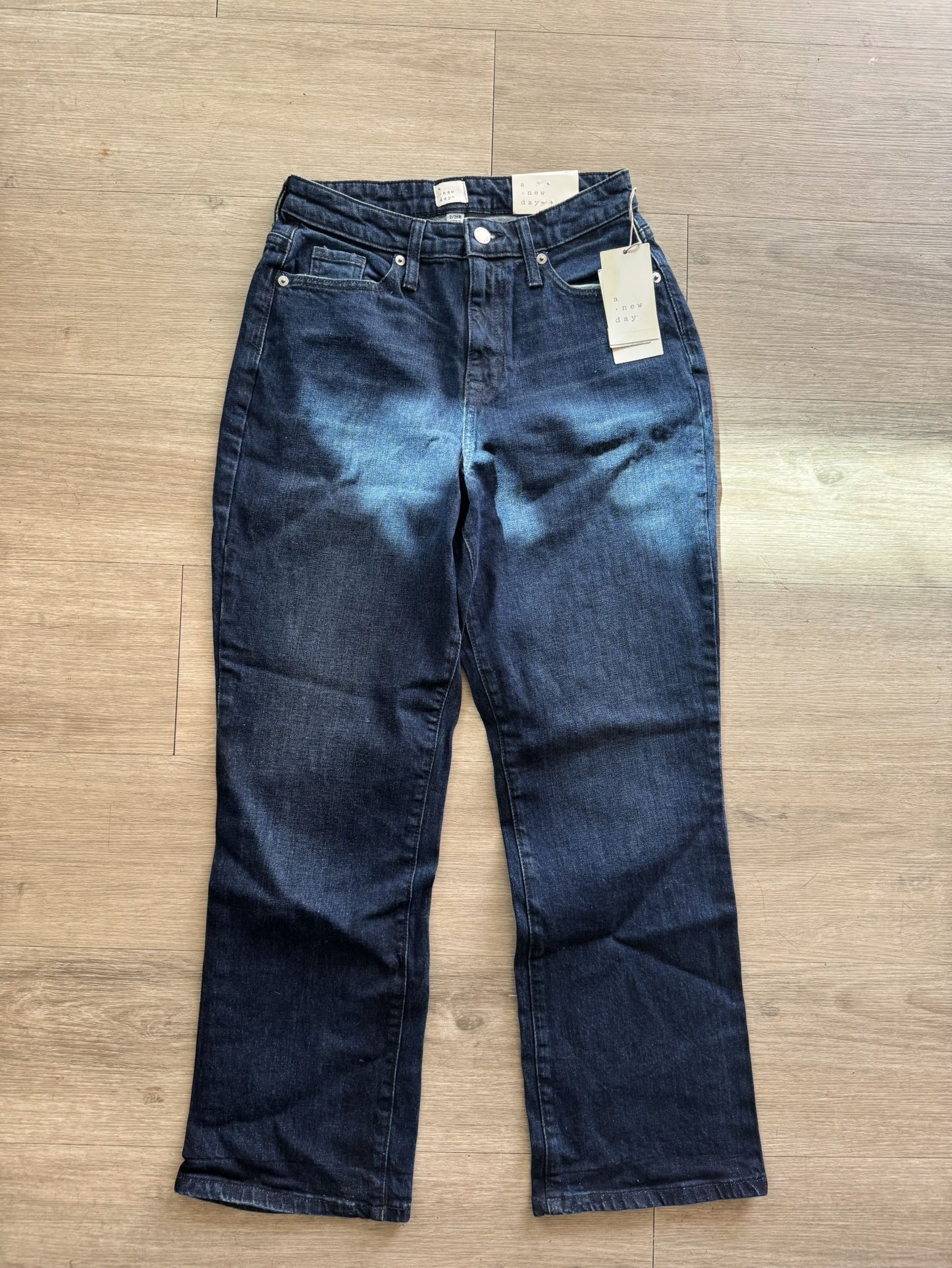 Woman Jeans Size :2 / Brand New/ Dark Blue