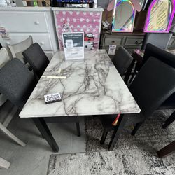 COMEDOR  CHICO. ( 5 Pcs. )