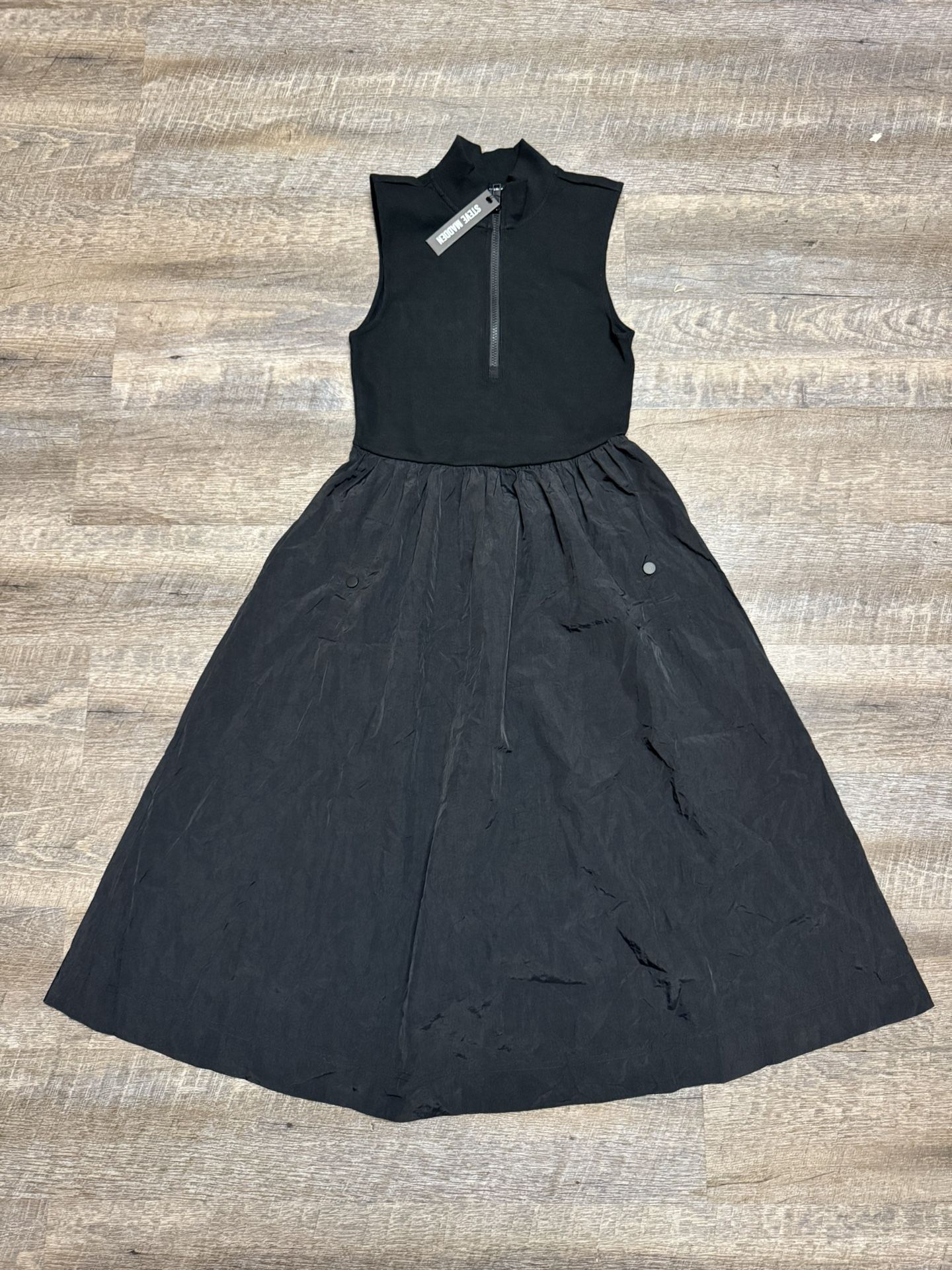 New with tags size M Steve Madden Women's Berlin Dress retail $89