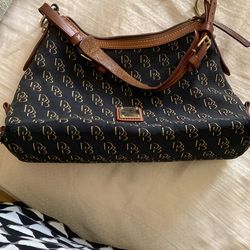 Doone And Brooke Hand Bag