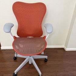 Herman Miller Mirra 2 Fully loaded  (Brand New)