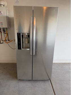 LG Fridge Freezer 26 cu.ft