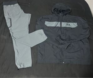 Ua sweats size large , Ua jacket size large