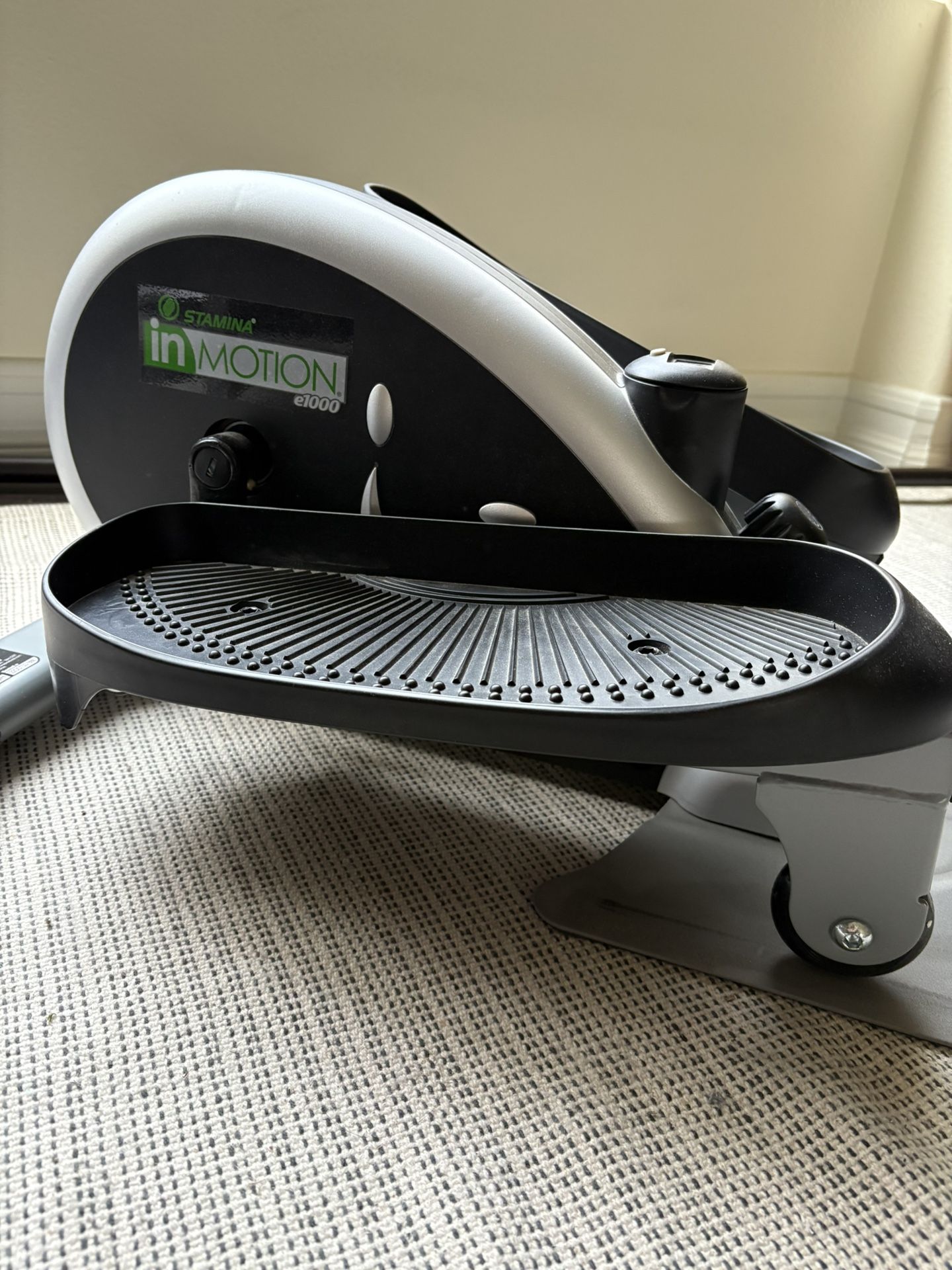 Compact Elliptical Machine Stand Or Sit