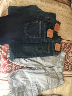 Boys size 14regular Levi's, gray cargo shorts