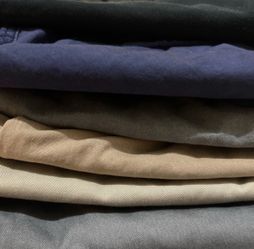 6 Piece Lot Shorts Chino MEN - Size 38, XL 34R. Blue Crown, H&M, Old Navy, DHL