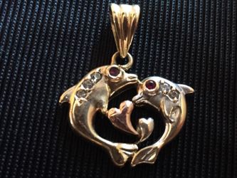 14k solid gold fancy dolphins pendant grams 4