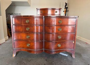 Vintage Drexel Travis Court Mahogany Dresser - 1950s Solid Wood Dresser