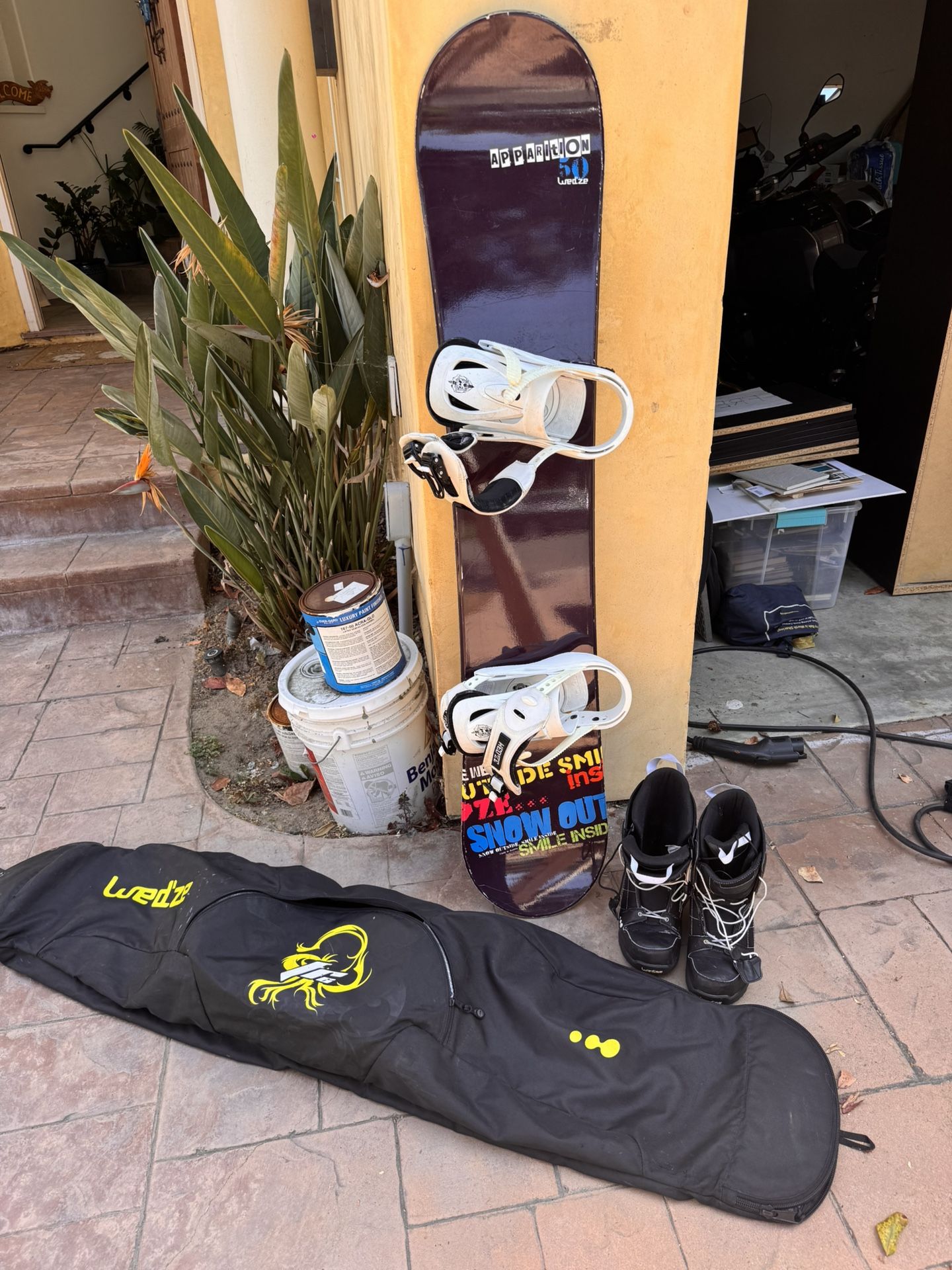 Beginner/Intermediate Snowboard Set – Board + Boots (women Size 9) + Bag – $60 All-In!