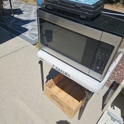 LG Microwave 