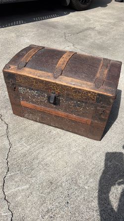 100 + year old Chest