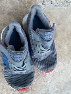 Adidas toddler shoes size 8k