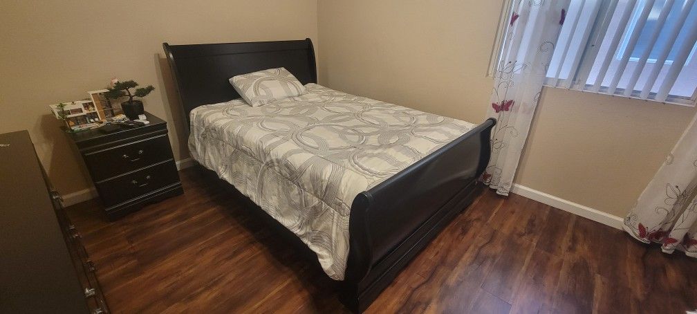 Bedroom Set