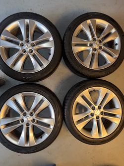 Chevy Cruze rims and tires
