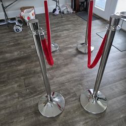Chrome Stanchions 4pcs with 6ft Red Velvet Ropes