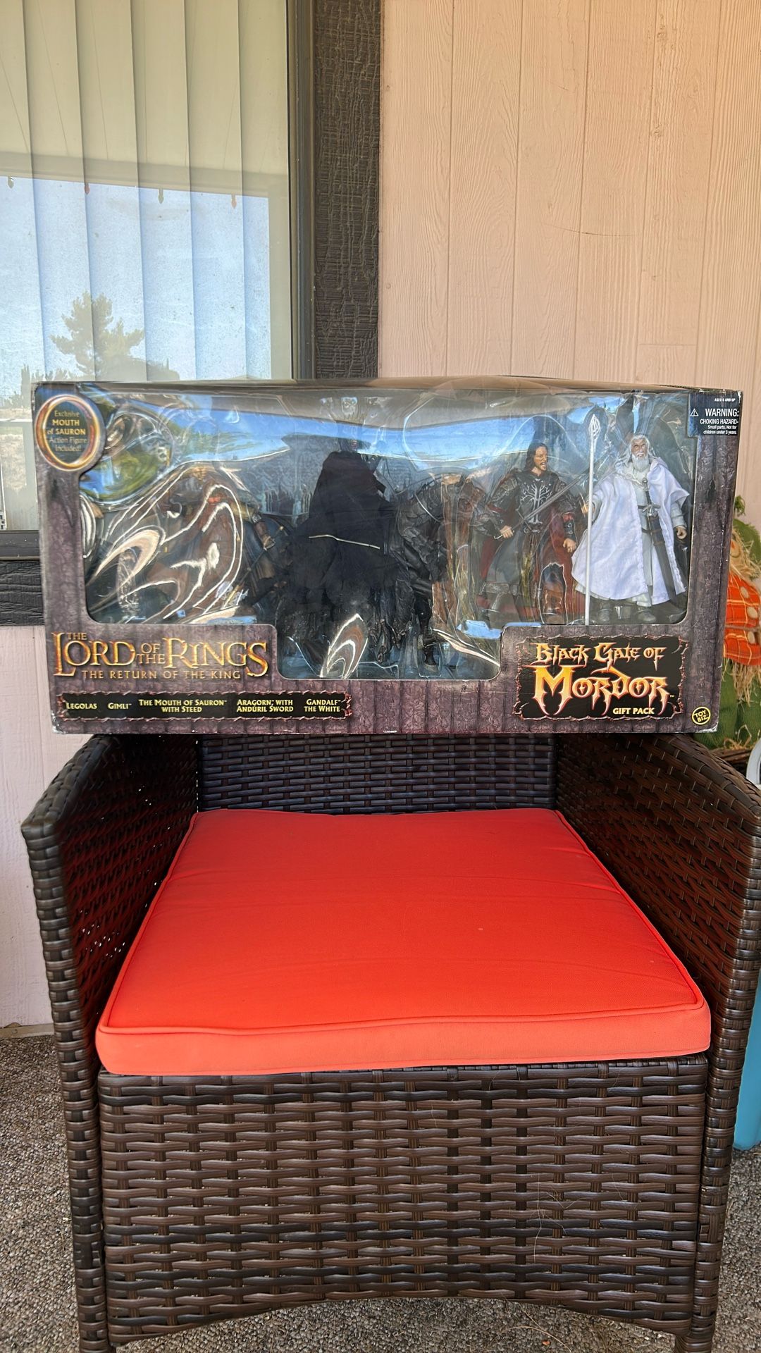 ORIGINAL LORD OF The RINGS BLACK GATE OF MORDOR GIFT PACK 