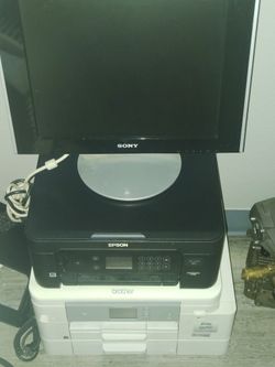 Computer Monitor W Epson 4100 Wireless Printer 