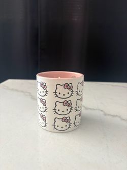 Hello Kitty Blue Sky Pink Berry Frappe Candle