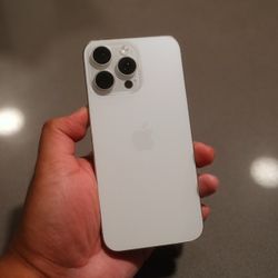 FOR SALE: 256GB IPHONE 15 PRO MAX WHITE TITANIUM EXCELLENT CONDITION!