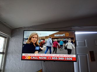 42 inch 6 month old Roku TV