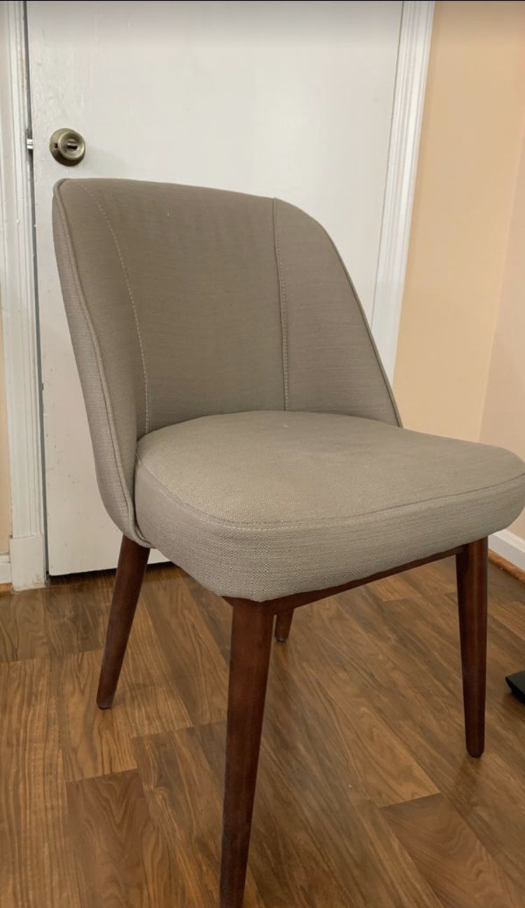 Marshad Chair