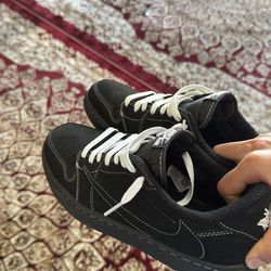 Travis Scott Black Phamtoms size 10 1:1 R3PS, Almost Brand new