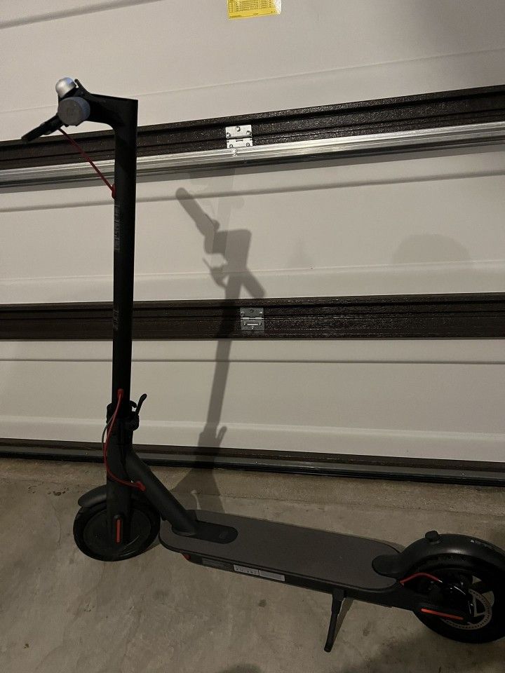   E Scooter (Free Shipping)