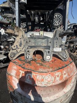2011 Fiat 500 Front Crossmember $275