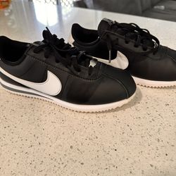 Nike Cortez Black Leather 