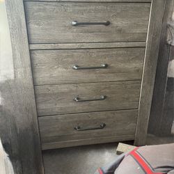 5 Pc bedroom Set 