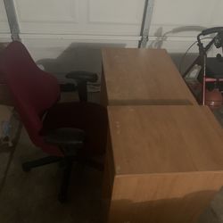 Desk And Chair 