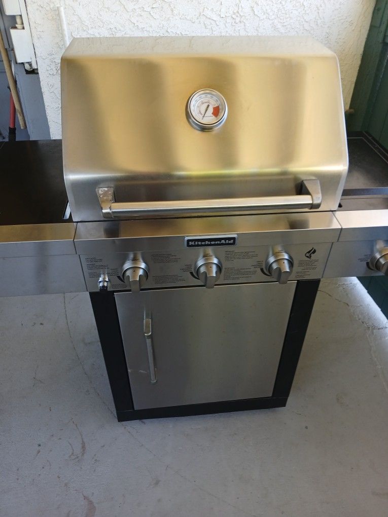 BBQ Grill By KitchenAid Stanlles Steel Super Clean Just Like Brand New